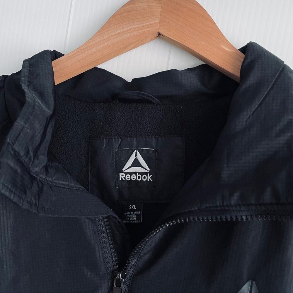 Reebok men’s jacket logo stripe down sleeve - Picture 7 of 10